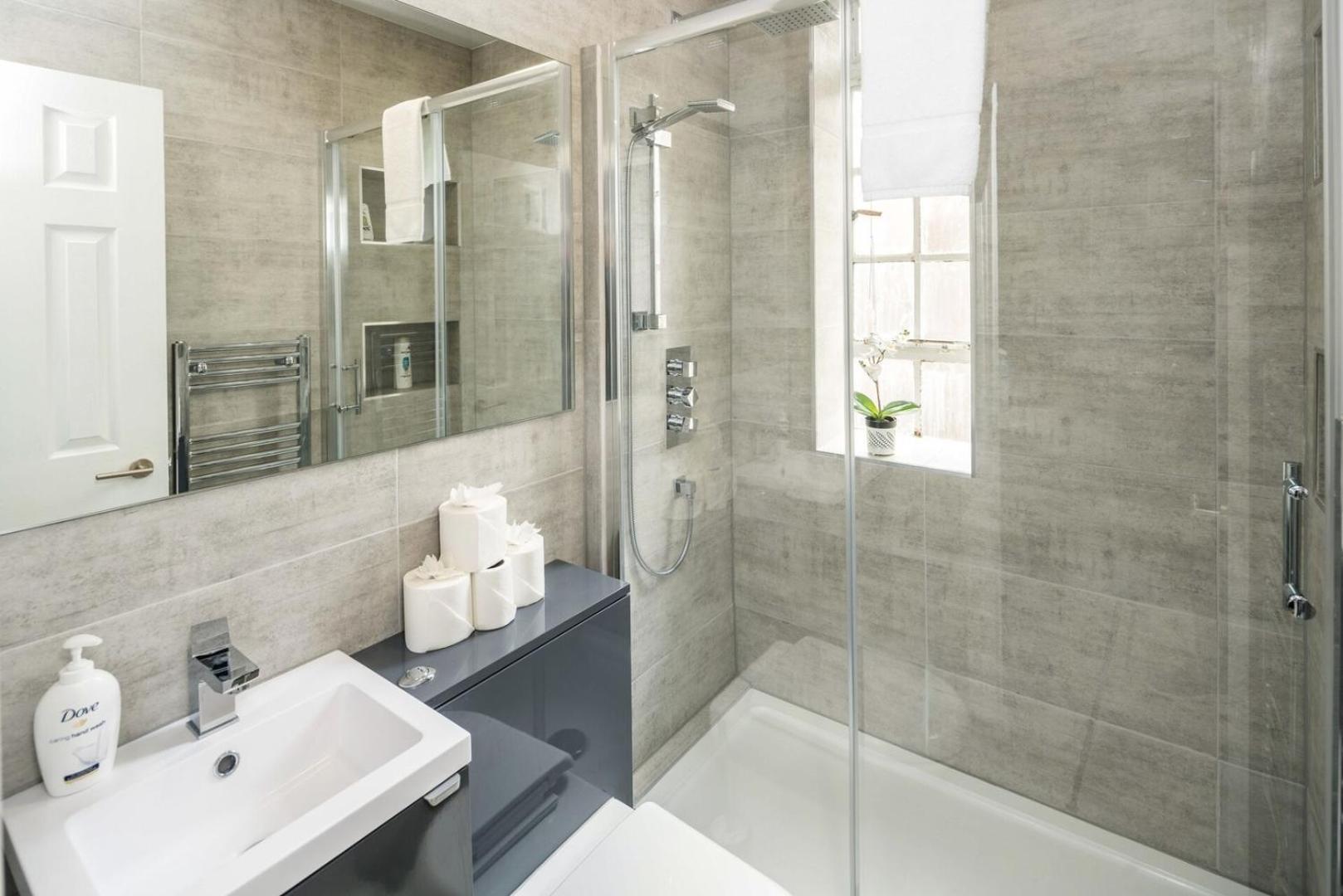 New Sleek & Modern Studio In The Heart Of Chelsea Londýn Exteriér fotografie